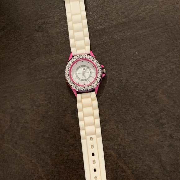 White and Pink watch - Picture 3 of 3